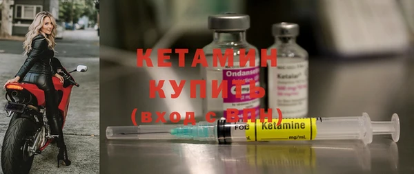 твердый Строитель